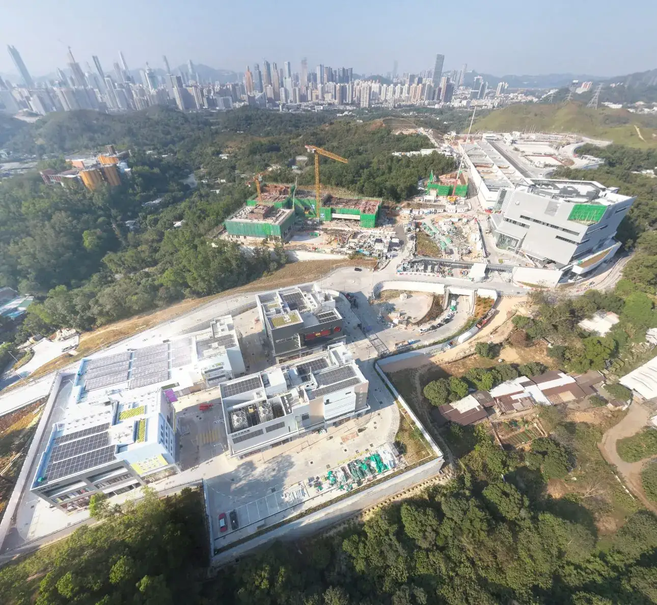 上水缸瓦甫路：外牆工程施工現場