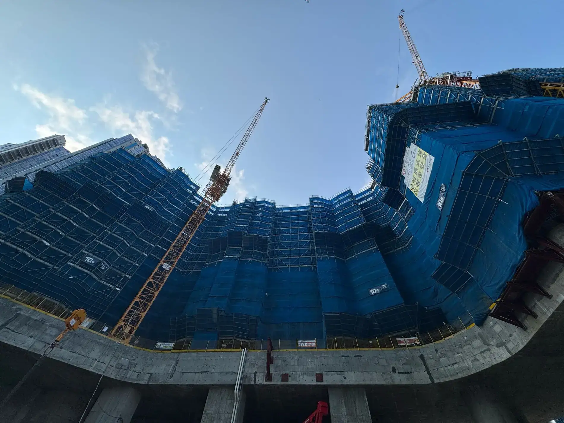 黃竹坑 港島南岸六期：外牆工程施工現場